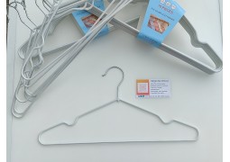 Плічка для одягу з силіконовим покриттям білі (антиковзкі вішалки)